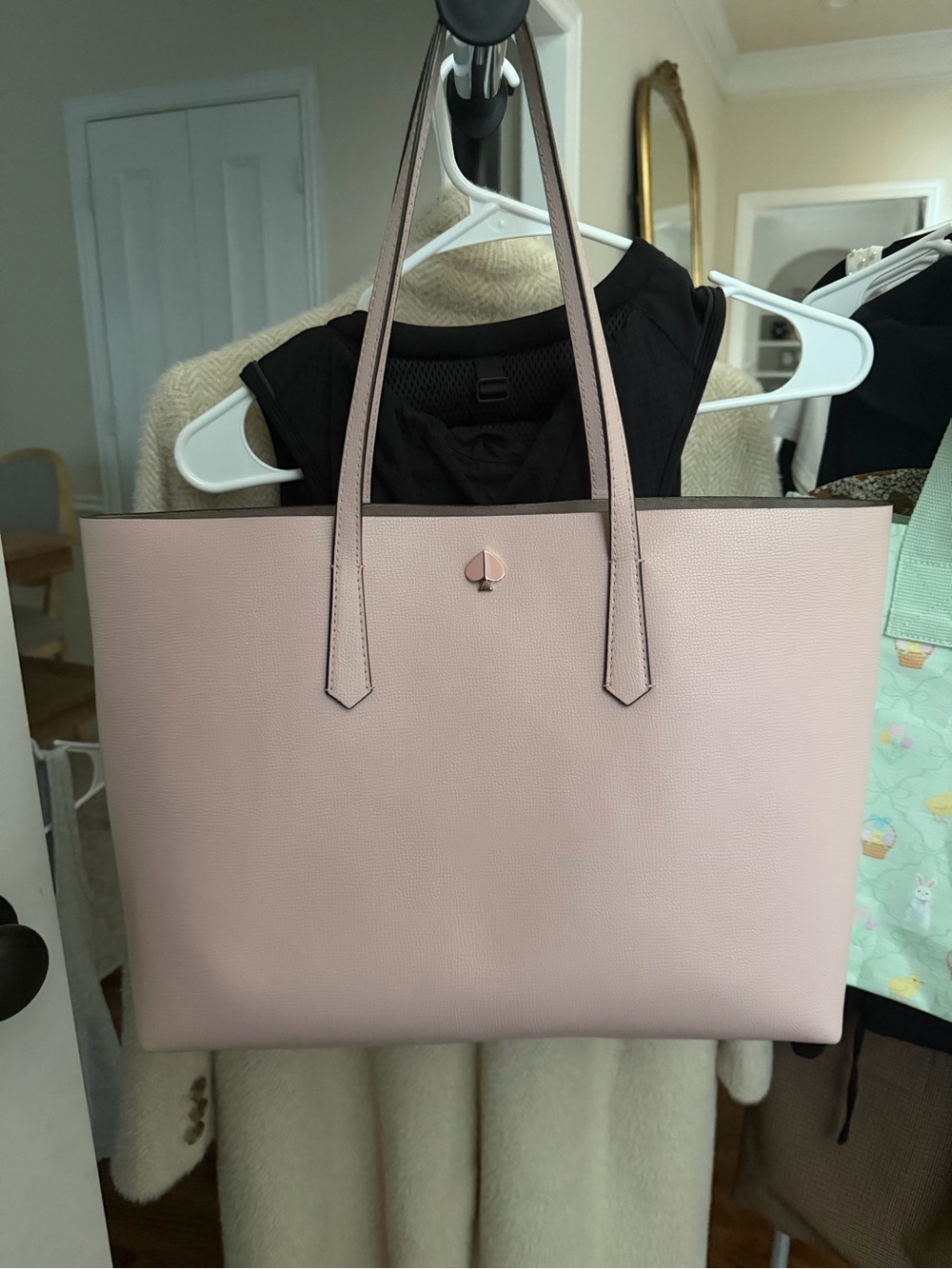kate spade light pink leather tote with gold spade emblem